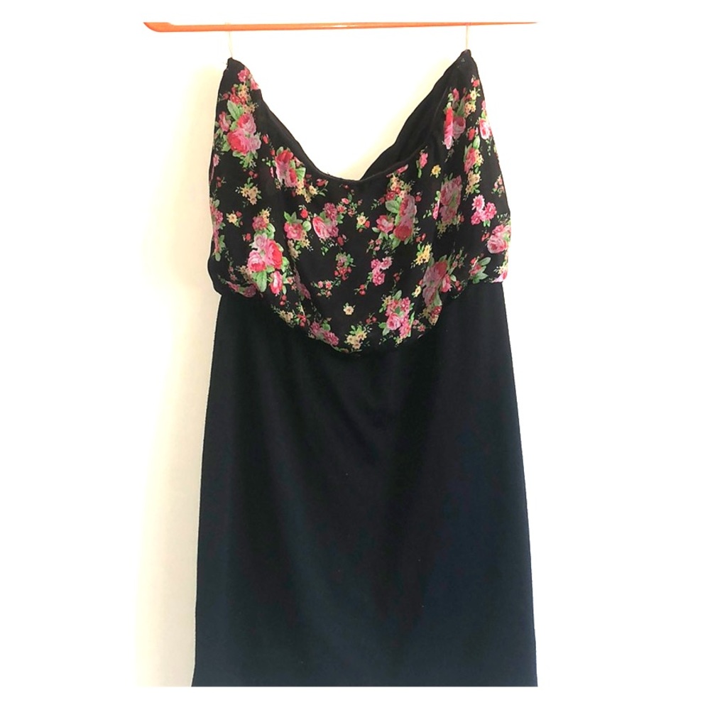 Wetseal halter floral dress